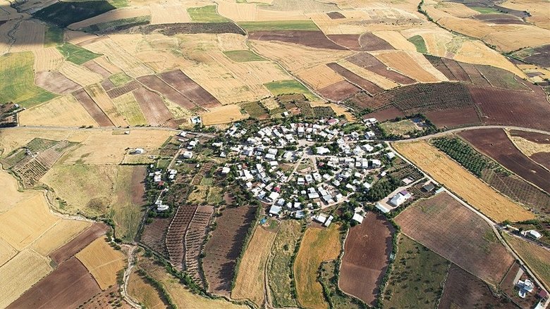 turkiyede-esi-benzeri-yok-56-yil-once-insa-edilen-koy-mimarisi-herkesin-dikkatini-cekiyor-1781600618290.jpeg