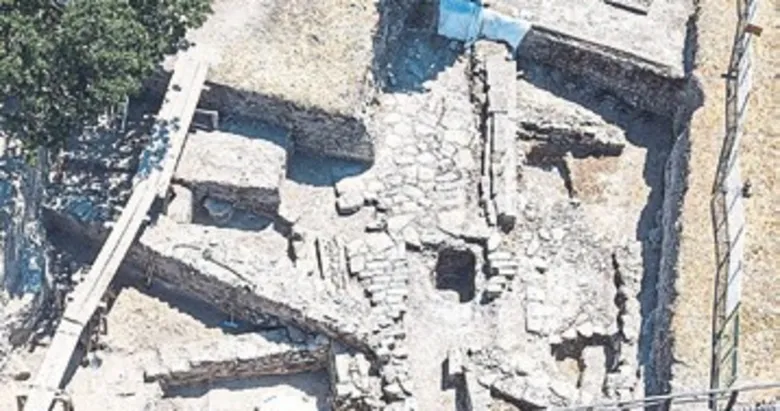 2 bin 800 yıllık agora gün yüzüne çıkarılıyor