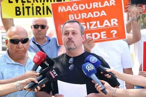 izmirde-kooperatif-magdurlarindan-sert-tepki-tek-hatamiz-izbbye-guvenmek-1790243638301.jpeg