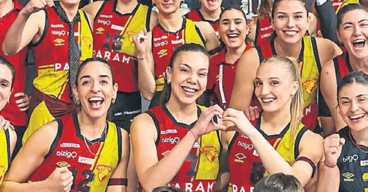 Futbolda galibiyeti unutan Göz-Göz salon sporlarında çifte sevinç yaşadı