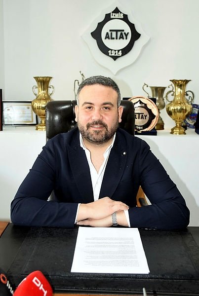 Altay'da kulüp başkanı Özgür Ekmekçioğlu güven tazeledi