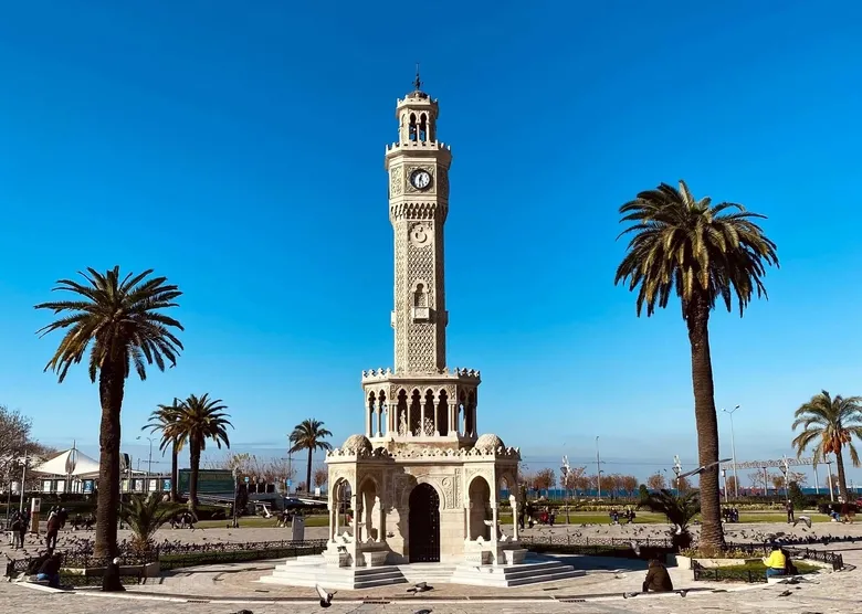 izmirde-6-ayda-ziyaretci-akini-1787218327259.jpg