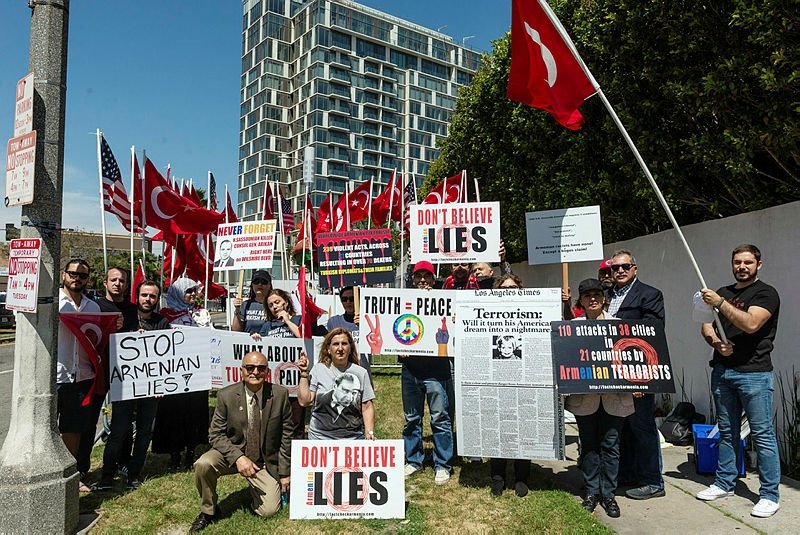 ABD’de Ermeni yalanlarına hayır protestosu