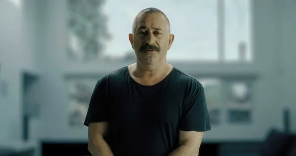 son-dakika-unlu-komedyen-cem-yilmazdan-uzen-haber-canakkalede-hastaneye-kaldirildi-1788030871909.png