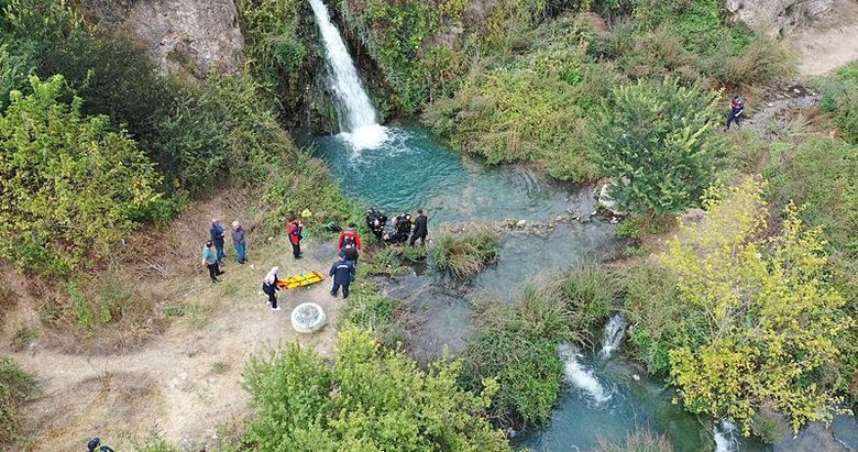 Kütahya’da piknik faciası! İki çocuğunu kurtardı; kendisi sudan çıkamadı