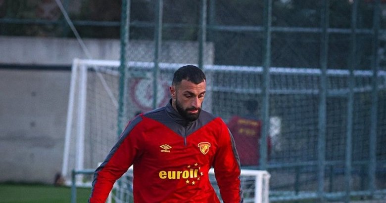 Efkan Bekiroğlu formayı kaptı