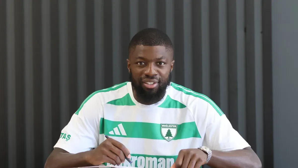 Muğlaspor'dan flaş transfer: Mali Milli Takım forveti İbrahim Sissoko kadroya katıldı