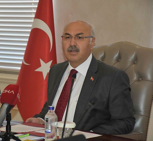 Vali, köşkü geri aldı