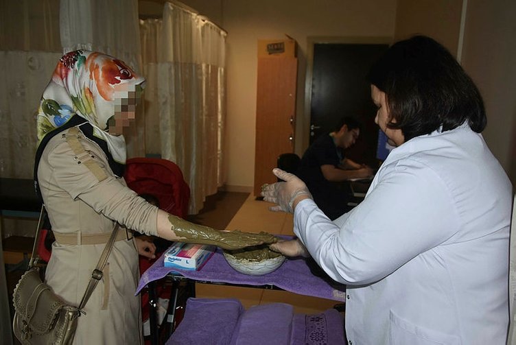 Aydın’da Nazilli Devlet Hastanesi çamur banyosu ile şifa dağıtıyor