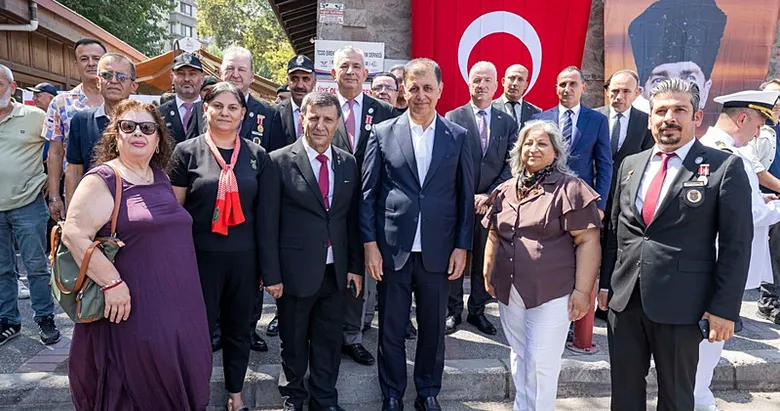 İzmir’de anlamlı buluşma: Zaferlerle dolu bir ay