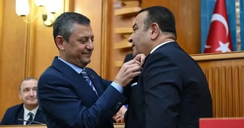 SON DAKİKA: CHP Ankara Milletvekili Adnan Beker partisinden istifa etti