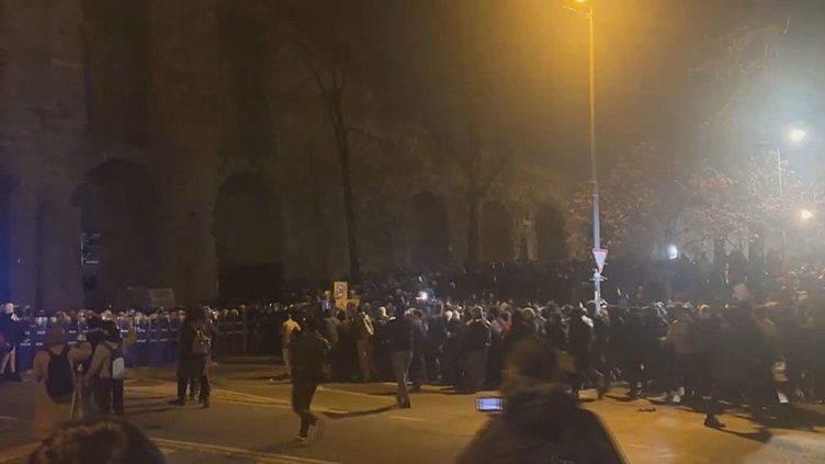 İçişleri duyurdu: İzmir ve 8 ilde 343 şüpheli yakalandı