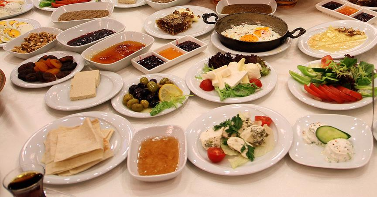 Lokum, baklava, şeker… Hepsi var ama kilo yok! Uzmanlar açıkladı