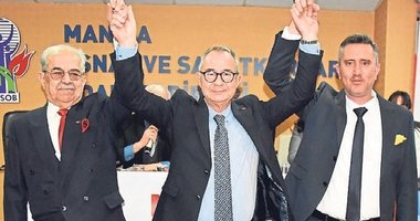 37 yıllık başkan koltuğa veda etti