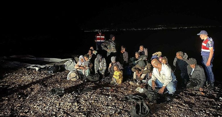 Çeşme’de kıyıya bırakılmış 20 düzensiz göçmen tespit edildi