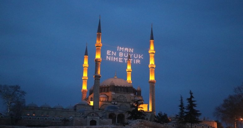 İzmir iftar saati 17 Mart Pazar! İzmir’de akşam ezanı saat kaçta okunacak?