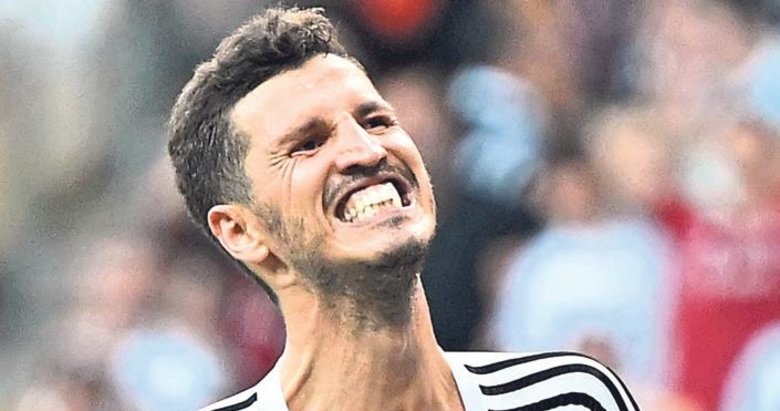 Beşiktaş’ta Salih Uçan belirsizliği