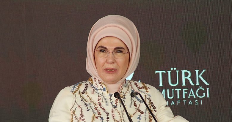 İstanbul iman, cesaret ve azimle fethedildi