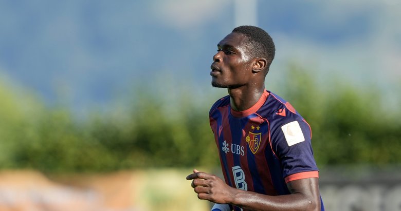 Aslan’dan Adjetey hamlesi