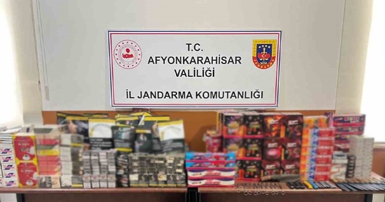 Sis bombası ve kaçak ürünler satışına jandarma baskını