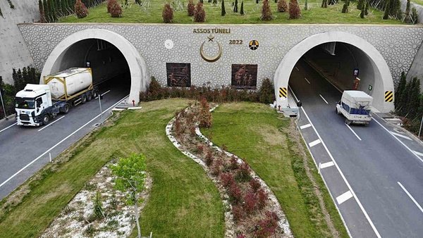 yola-cikacaklar-dikkat-canakkaledeki-asos-ve-troya-tunelleri-bakim-nedeniyle-trafige-kapaniyor-1746629508987.jpg