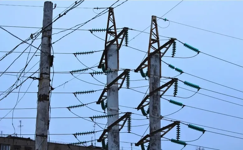 izmirde-21-ilcede-elektrik-kesintisi-27-ekim-sali-kesinti-saatlerce-surecek-1793014789903.jpeg