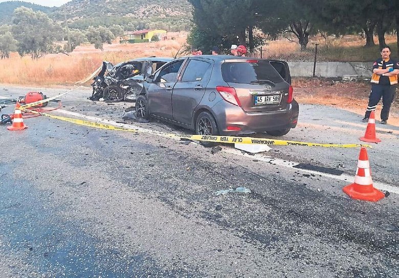 İzmir’de feci kaza: 5 kişi hayatını kaybetti