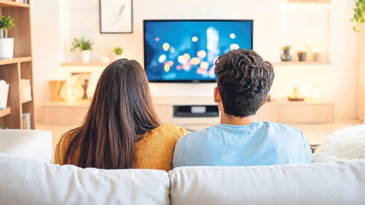 Evliler, bekarlara göre daha çok televizyon izliyor
