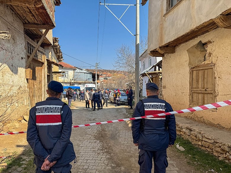 Uşak’ta komşusu tarafından vurulan 2 kişi öldü