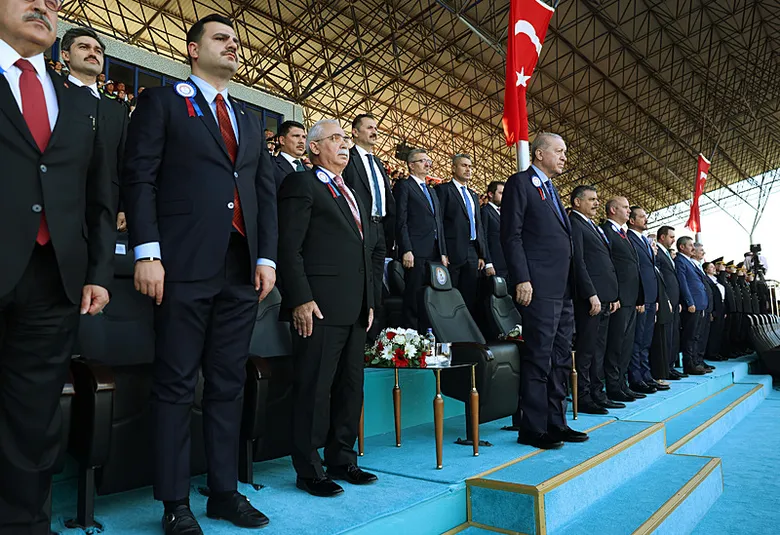 baskan-erdogan-jsga-mezuniyet-toreninde-konustu-1786642520173.png