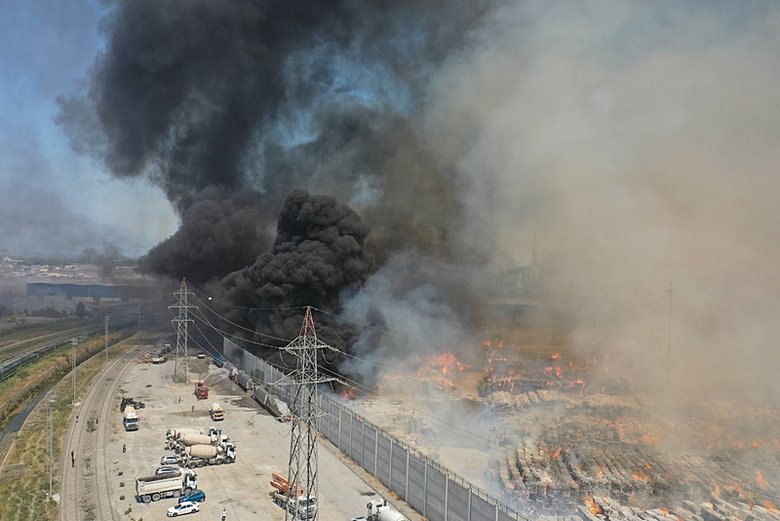 Aydın’daki yangın işletmenin ikinci kısmına sıçradı