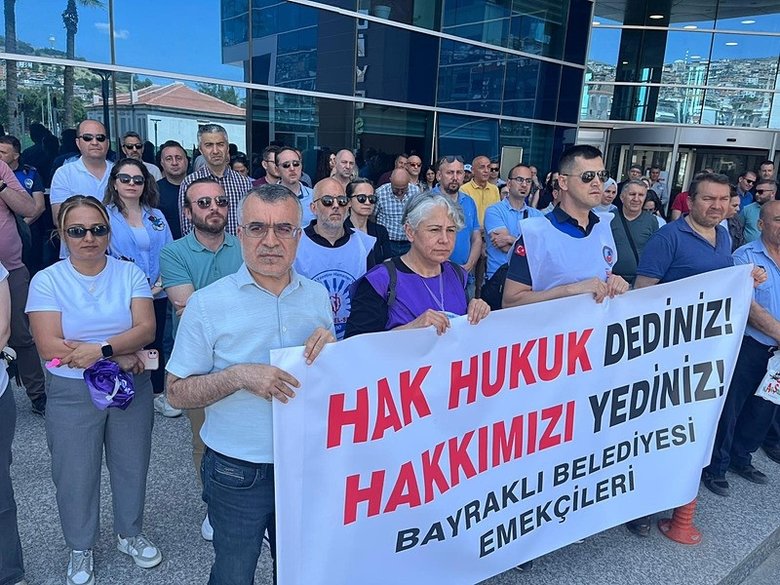 izmirde-memurlarin-tirpan-isyani-haklarimiz-budanmak-isteniyor-1778675322337.jpeg
