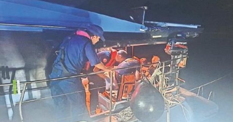 Teknede rahatsızlanan kişiye tıbbi tahliye