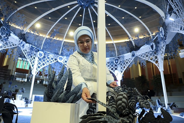 Emine Erdoğan ‘Bahçedeki Sırlar’ sergisinin açılışını yaptı