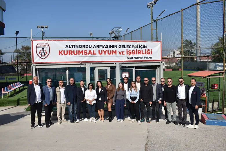 altinordu-fkdan-cocuk-futbolunda-yeni-donem-1792755663043.jpg
