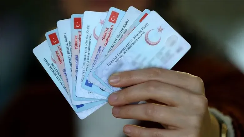 kimlik-ve-diploma-tasima-derdi-bitebilir-yeni-sistem-icin-tarih-verildi-1793192250070.png