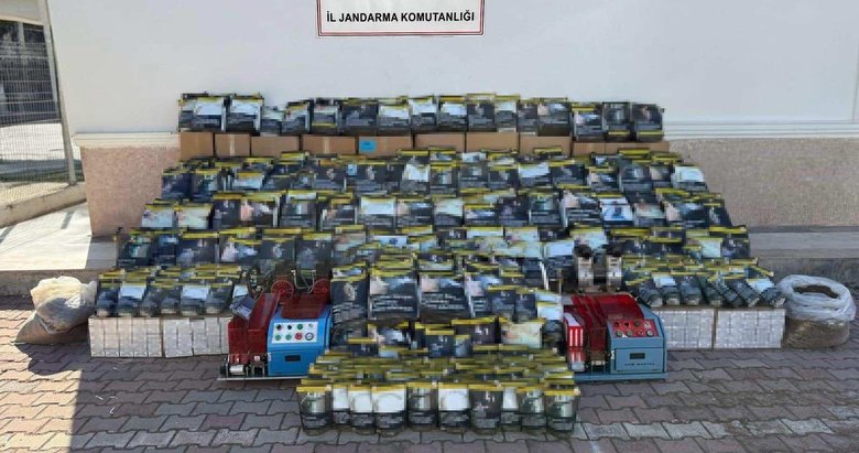 Antalya’da 3 ton kaçak tütün ele geçirildi
