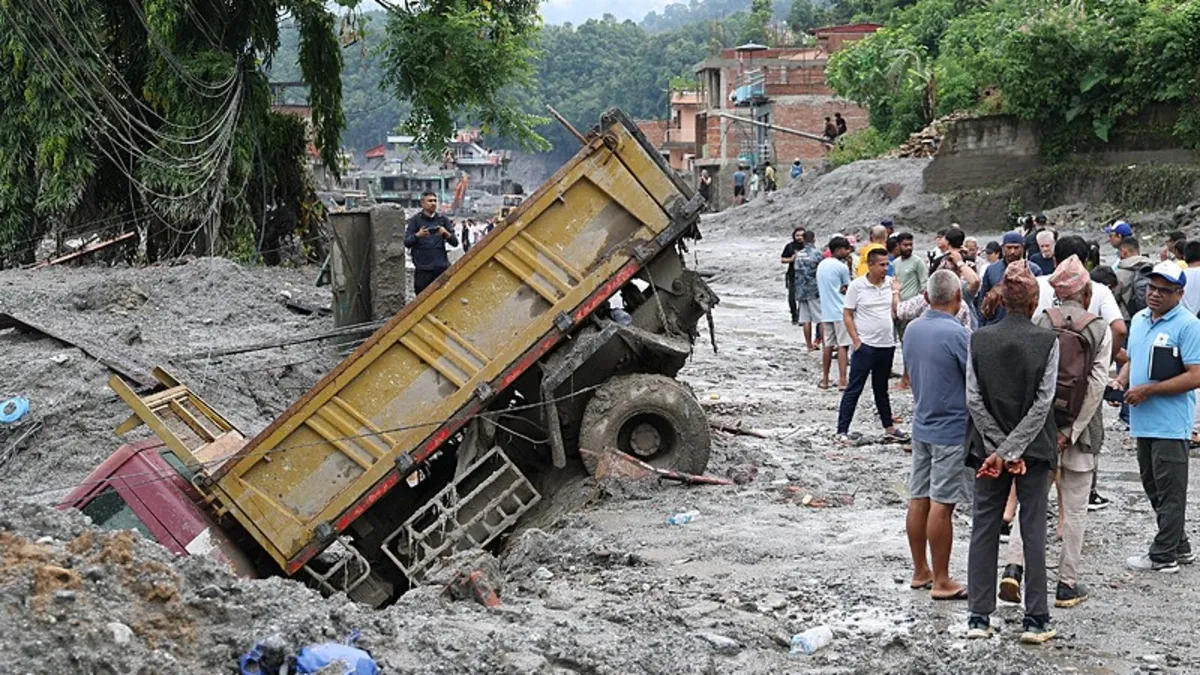 Nepal'deki sel felaketi! Can kaybı 676'ya yükseldi