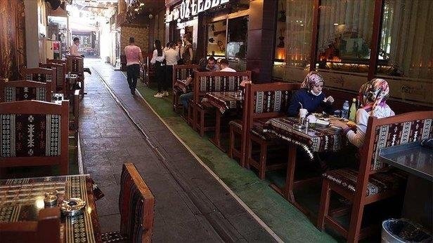 Normalleşmede kafe ve restoranlara Avrupa modeli