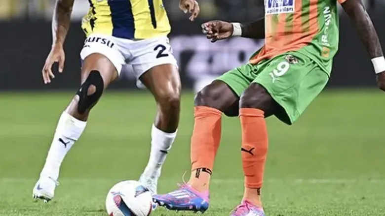 fenerbahce-maci-ertelenecek-mi-fenerbahce-alanyaspor-maci-iptal-mi-fenerbahce-alanyaspor-maci-hangi-kanalda-sa-1792160372570.png