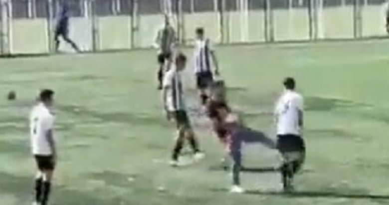 İzmir’de 16 yaşındaki futbolculara saldırmıştı! O şahıs tutuklandı