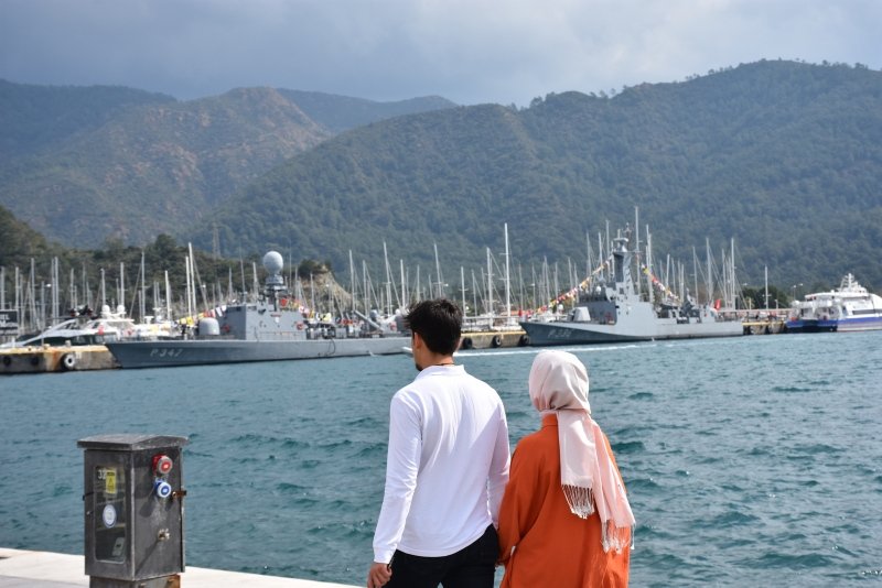 Muğla ve Antalya’da savaş gemileri halkın ziyaretine açıldı