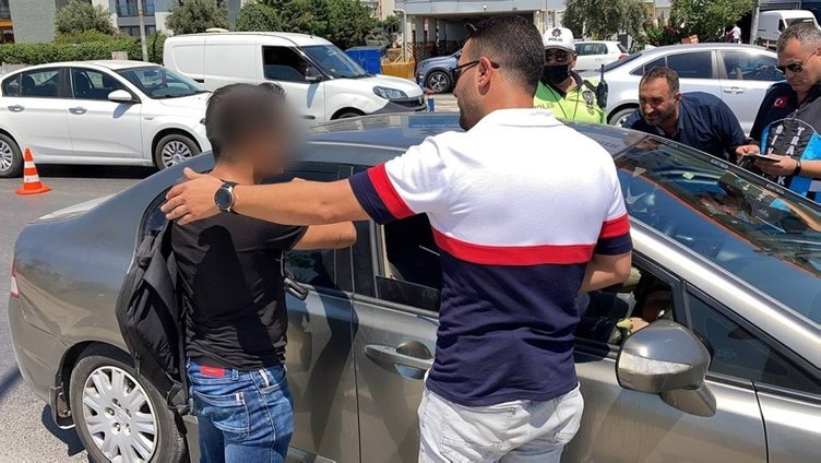 İzmir’de korsan taksi avı! 664 araca yaklaşık 3 milyon lira ceza