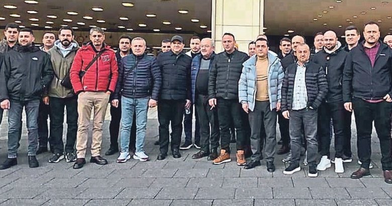 İzmir’de mobilyacıların yeni başkanı hızlı başladı