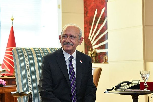 Yunanistan’a Ege’de adalar tokadı