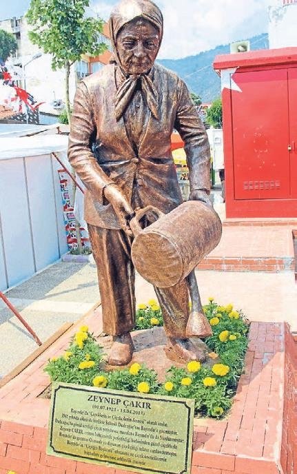 Çiçeğin görsel şovuna davetlisiniz