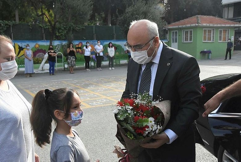 İzmir Valisi Köşger’den sahte içki açıklaması: Denetimler sıklaşacak