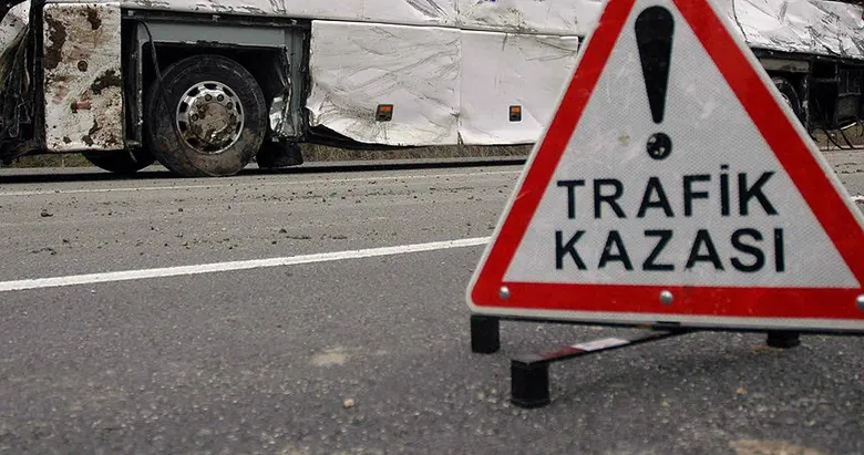 Kuzey Marmara Otoyolu’nda otobüs gişelere çarparak alev aldı