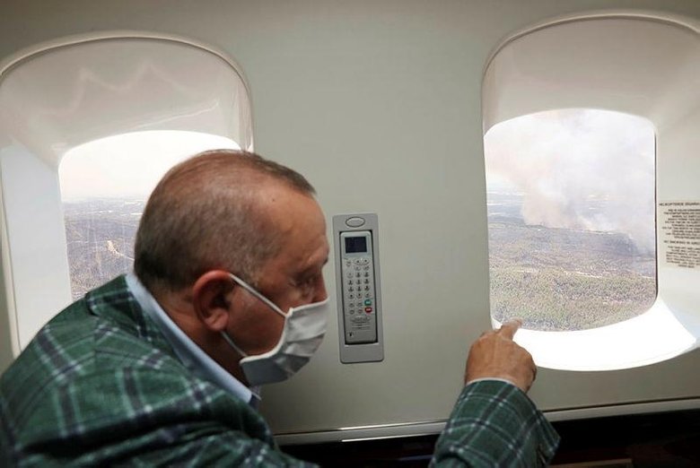 Başkan Erdoğan yangın bölgesinde! Havadan incelemelerde bulundu bilgi aldı