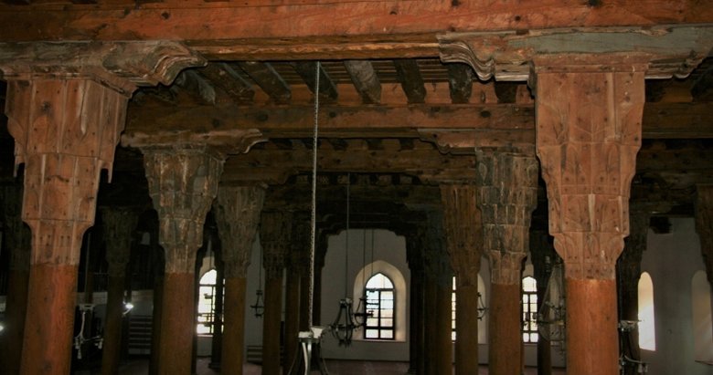 40 direkli tarihi Ulu Cami, UNESCO geçici listesine girdi